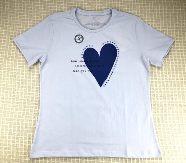 t_shirt_coração_com_straus