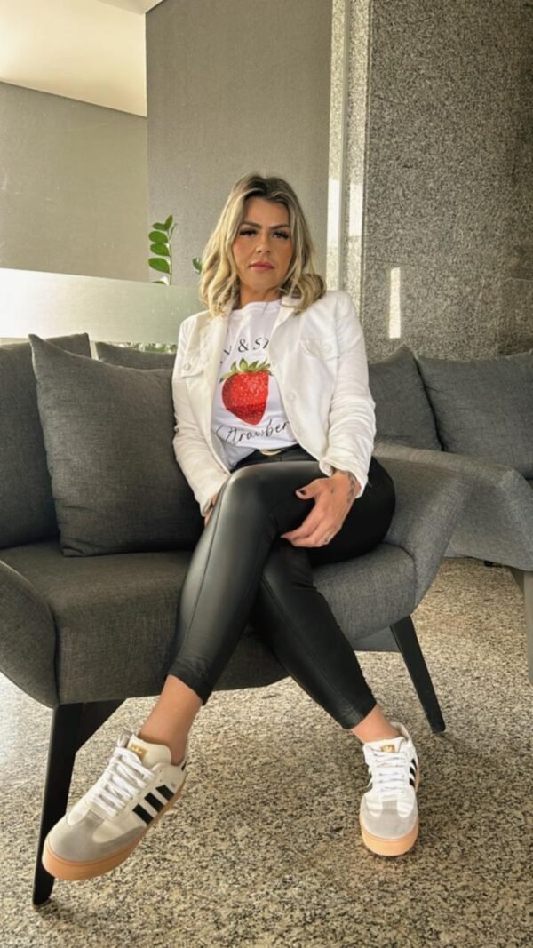 camiseta_feminina_strawbery